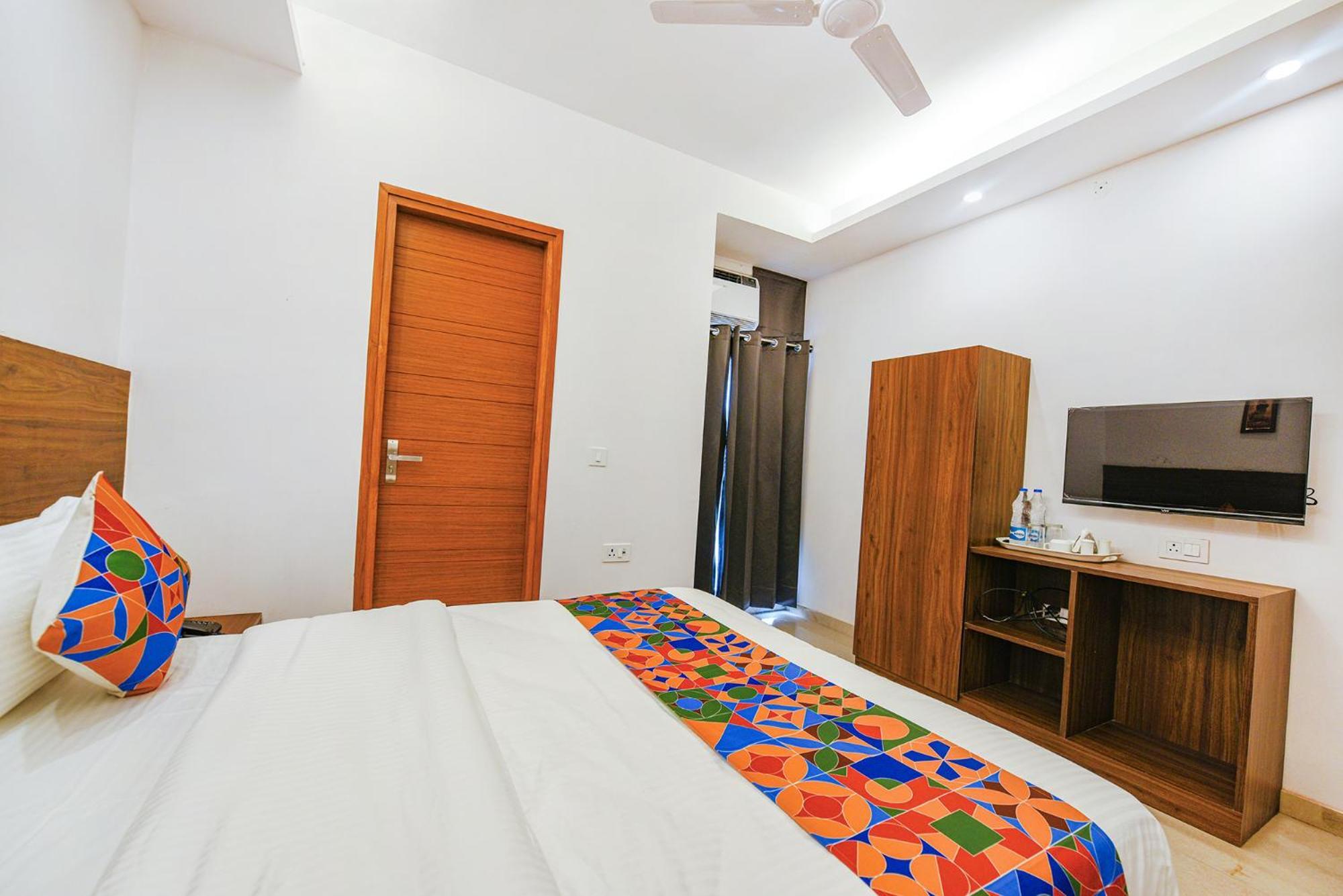 Fabhotel Sparkling - Nr Yashobhoomi Convention Centre Делхи Екстериор снимка