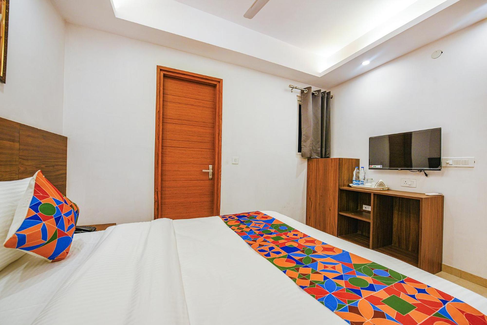 Fabhotel Sparkling - Nr Yashobhoomi Convention Centre Делхи Екстериор снимка
