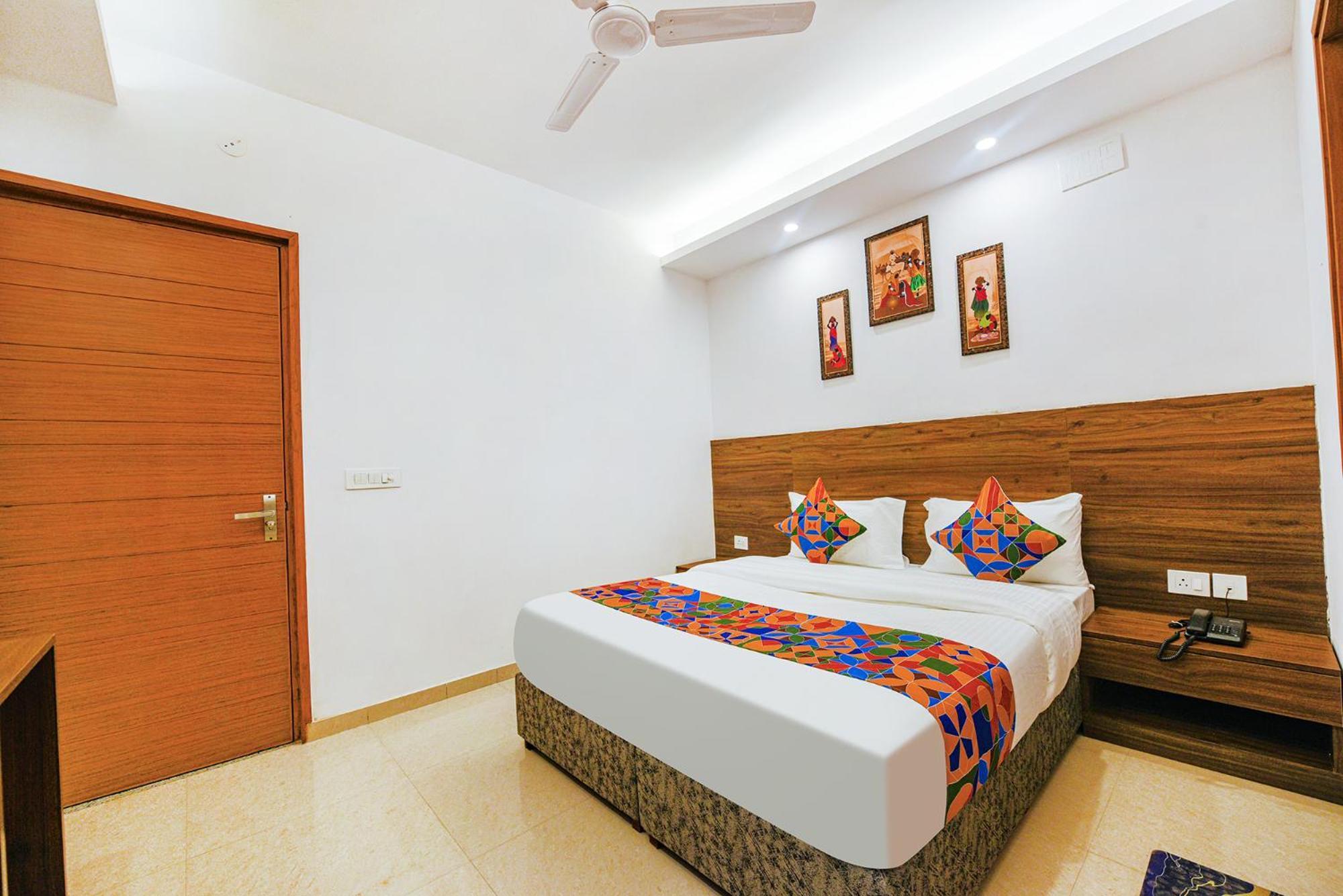 Fabhotel Sparkling - Nr Yashobhoomi Convention Centre Делхи Екстериор снимка