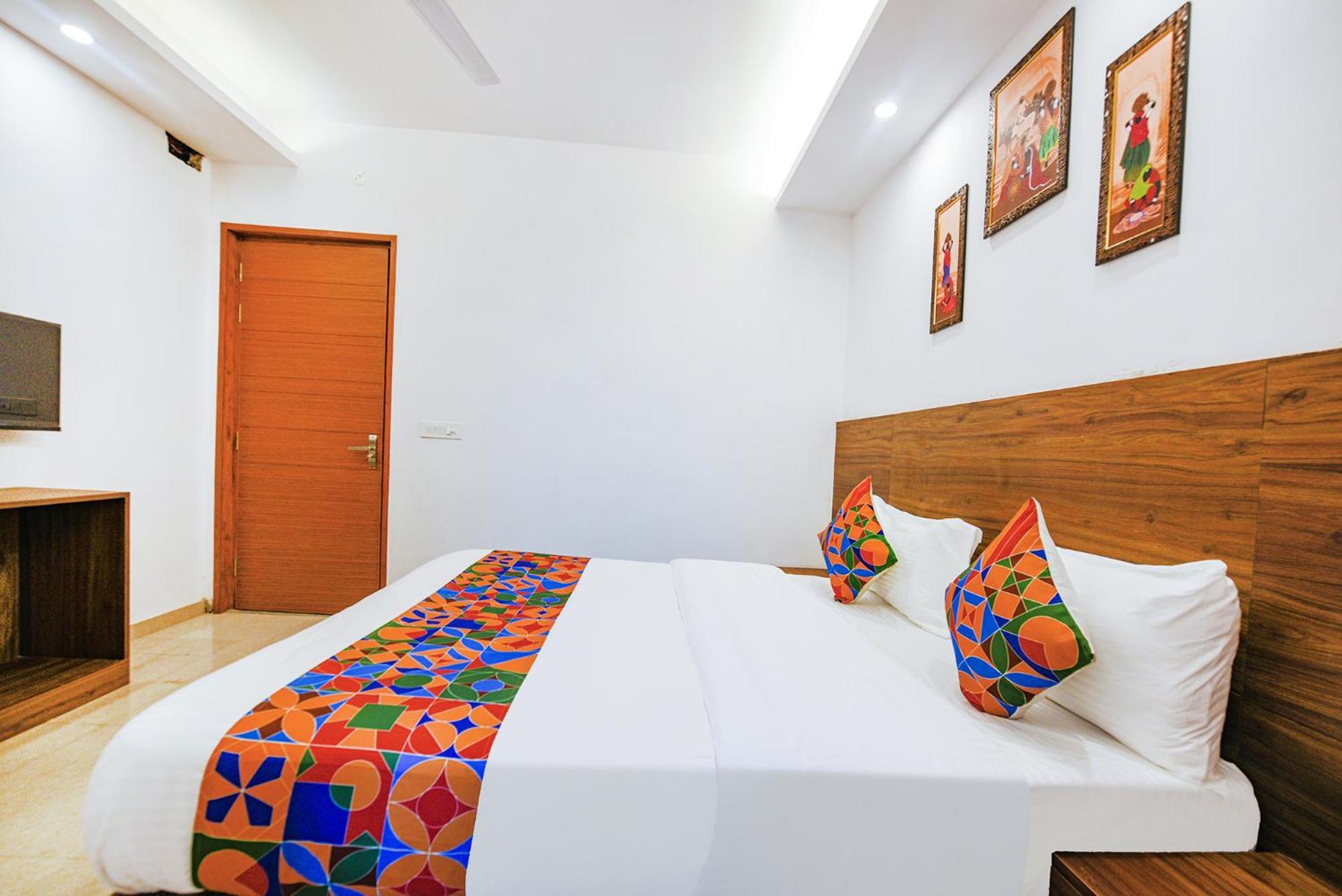 Fabhotel Sparkling - Nr Yashobhoomi Convention Centre Делхи Екстериор снимка