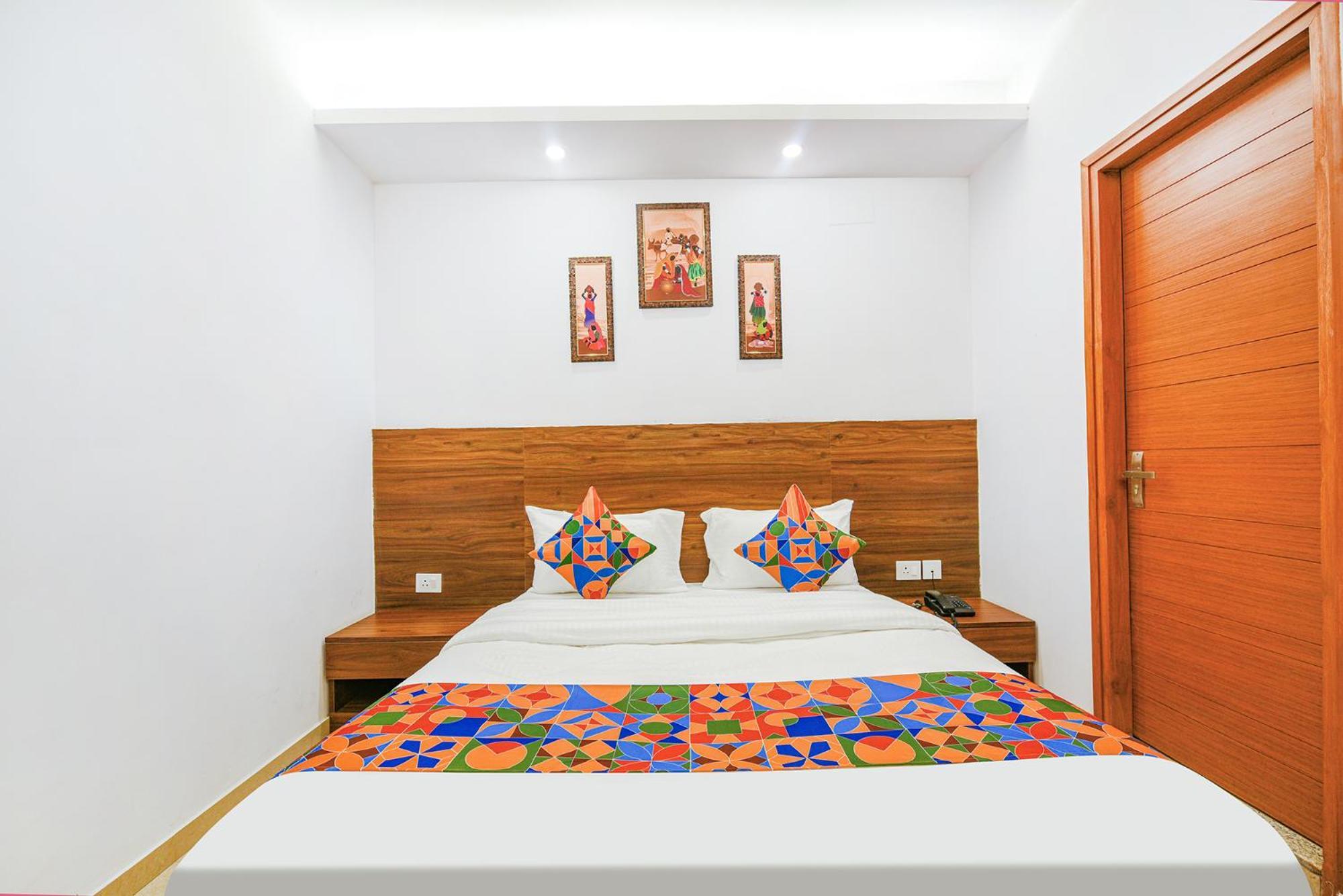 Fabhotel Sparkling - Nr Yashobhoomi Convention Centre Делхи Екстериор снимка