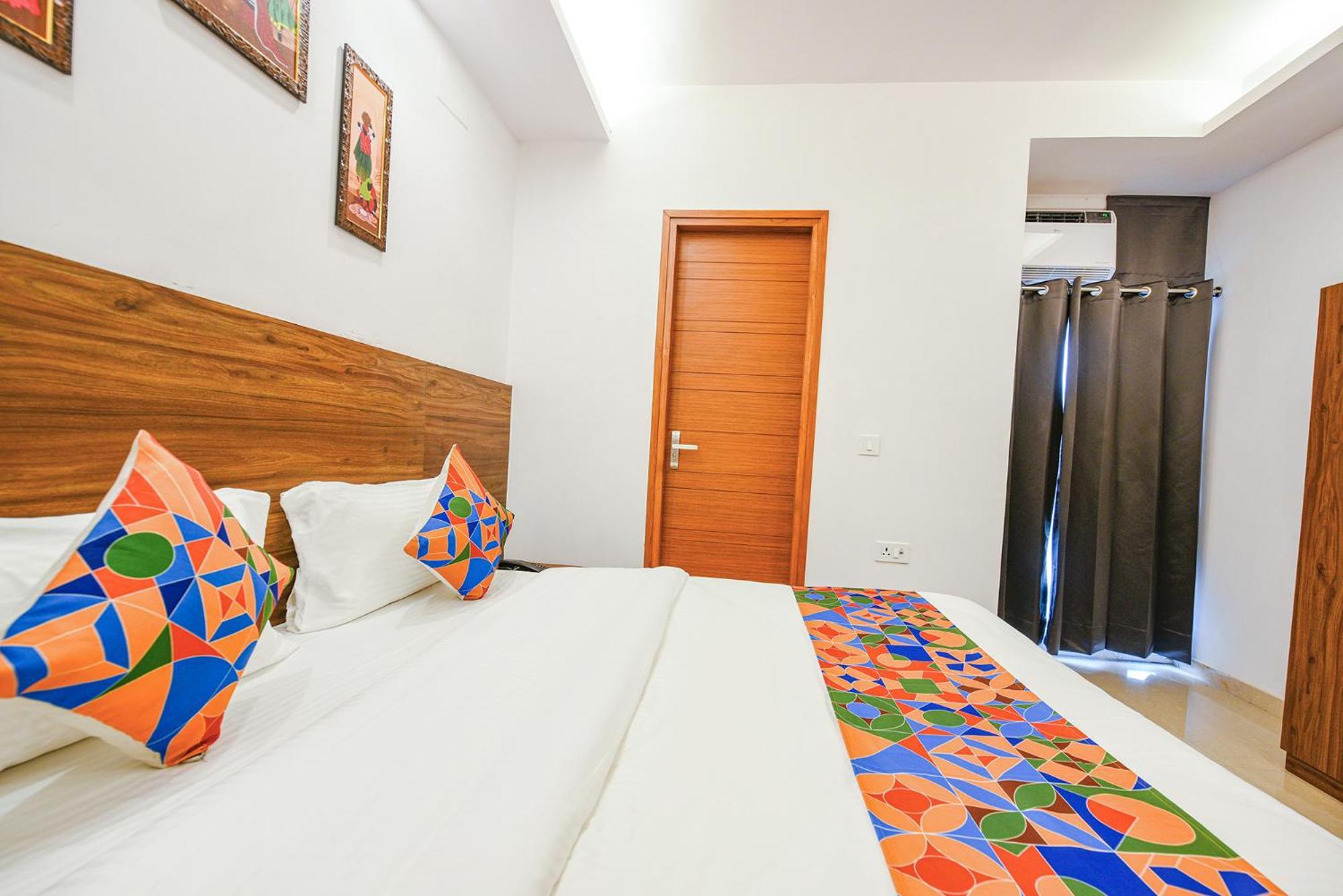 Fabhotel Sparkling - Nr Yashobhoomi Convention Centre Делхи Екстериор снимка